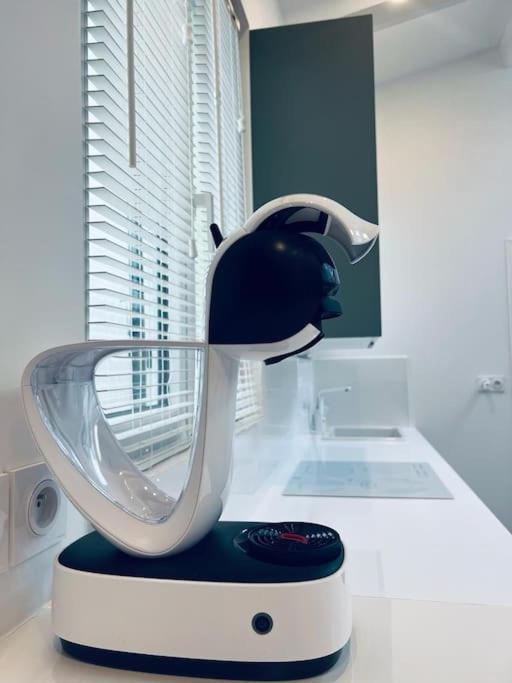 סן-קואן Unique Loft Apartment Located 15 Minutes From The Champs Elysees מראה חיצוני תמונה